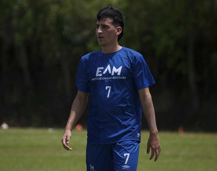 fútbol EAM en campeonato Madrugadores