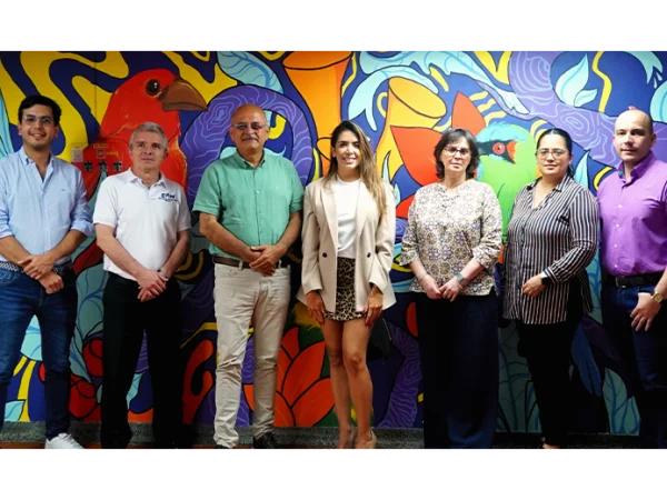 UPM visitó EAM