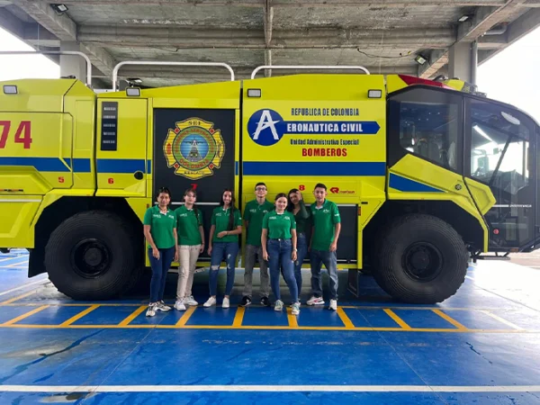 Estudiantes EAM Quindío de Hotelería y Turismo visitaron el aeropuerto Internacional del Edén