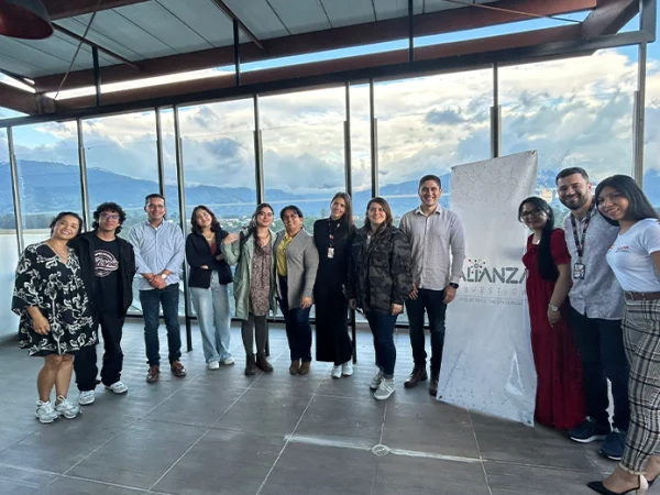 EAM lidera networking con las redes RREDSI y ALIANZA