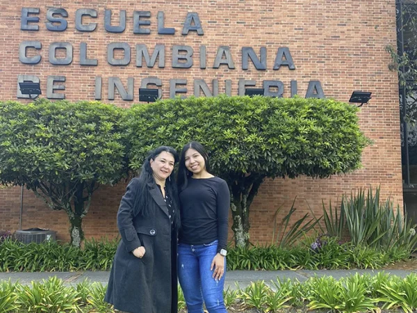 EAM fomenta la ingeniería impactando niños en Bogotá
