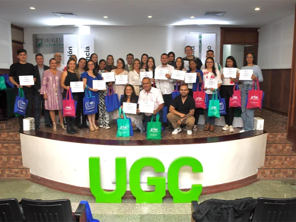 RED IQ clausuró el Seminario Explora y Emprende