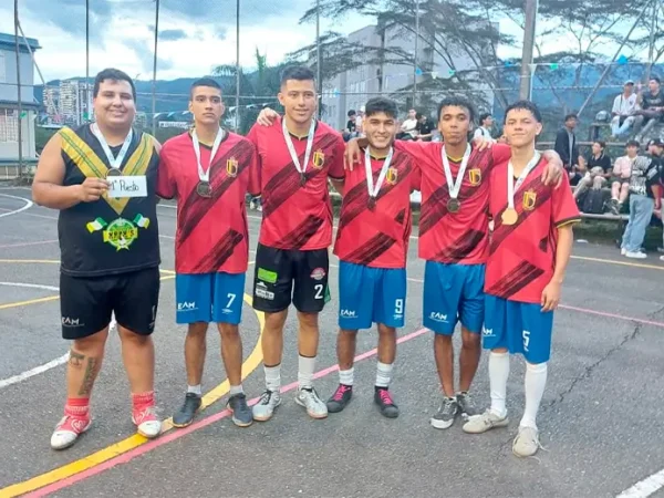 "Combo del Dogo" se corona campeón por 4ta vez en torneo de fútbol de salón EAM